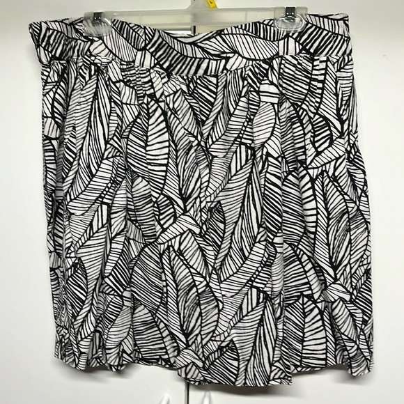 Loft Outlet Black & White Mini Short Skirt - Picture 1 of 7